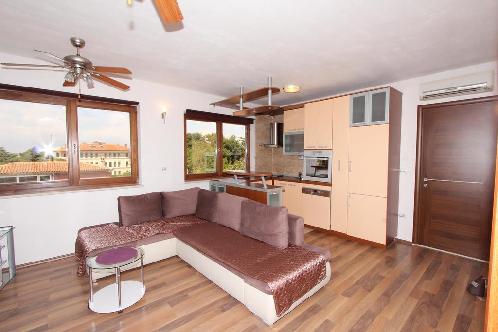 Apartments Horizont Ρόβινι Εξωτερικό φωτογραφία