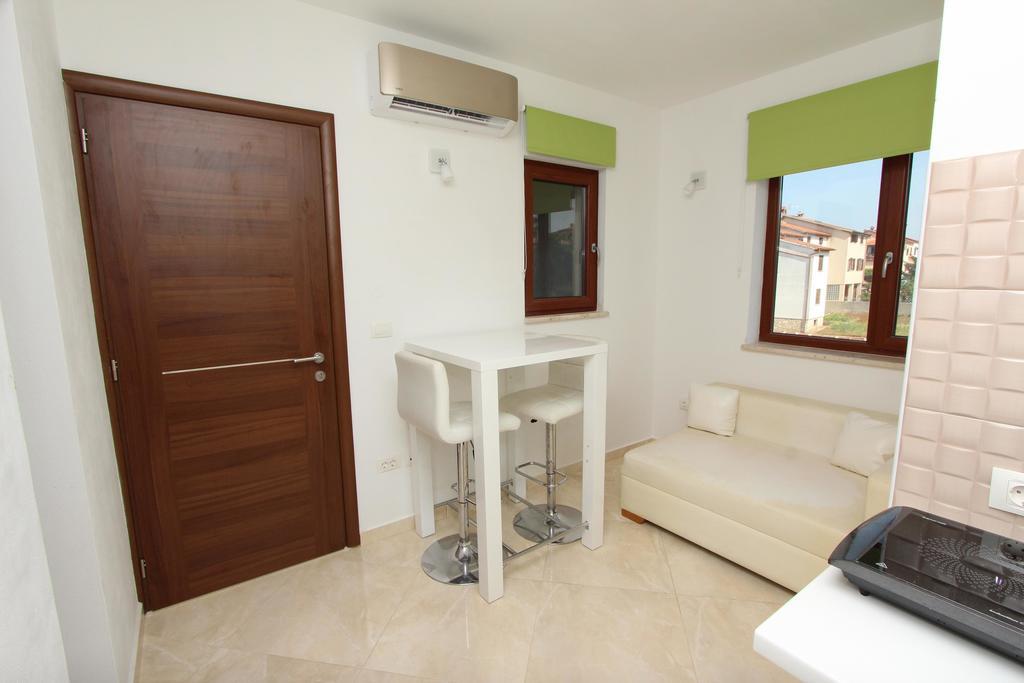 Apartments Horizont Ρόβινι Εξωτερικό φωτογραφία